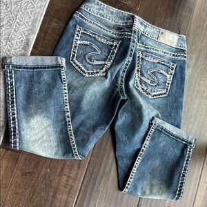 Silver Capri Women’s Blue Jeans